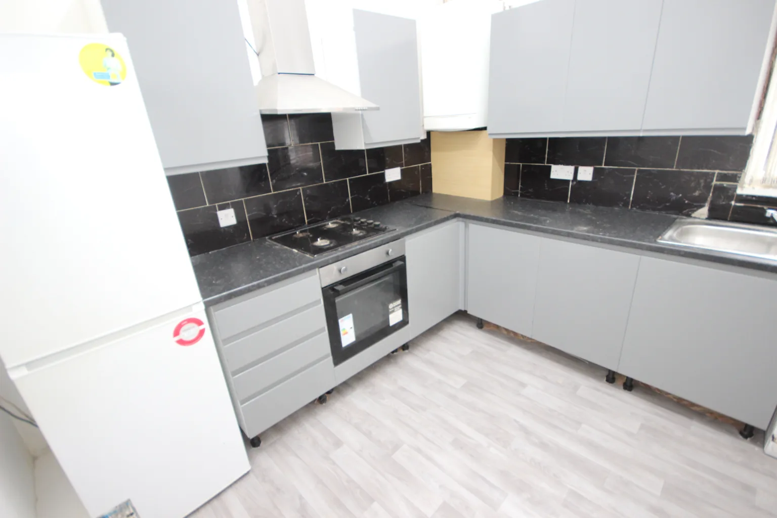 Egerton Road, L15