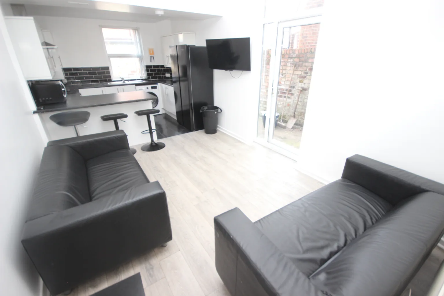 Elmbank Road, L18
