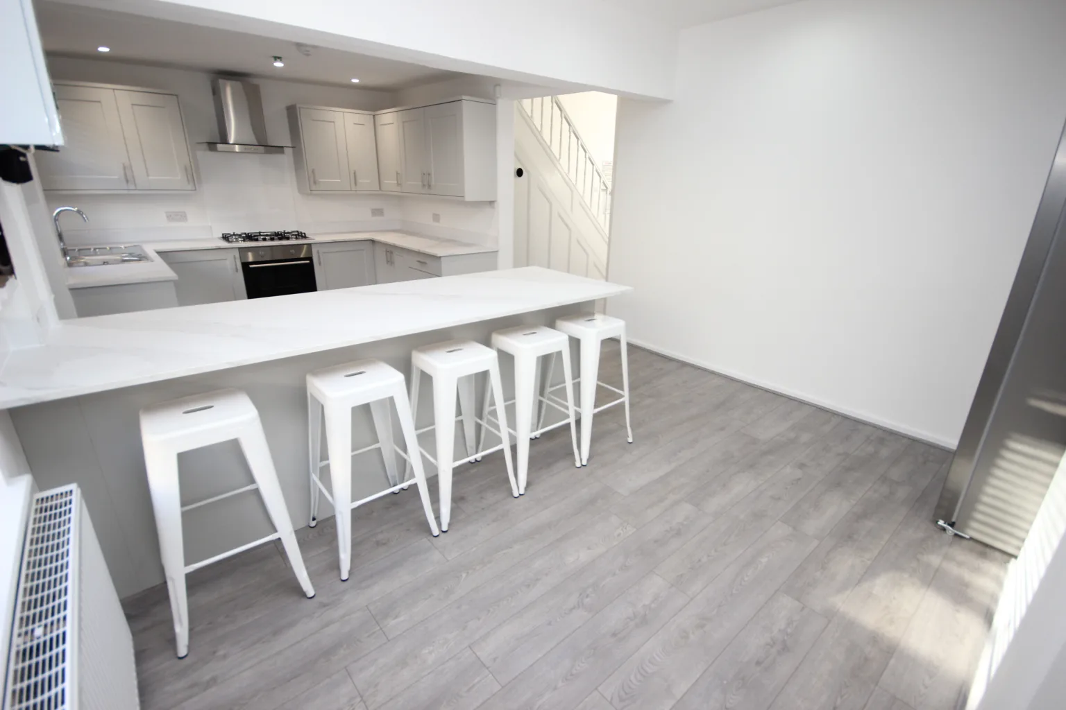Blantyre Road, L15