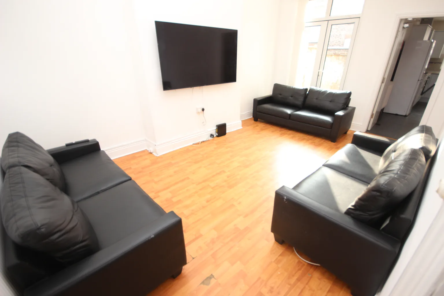 Langdale Road, L15