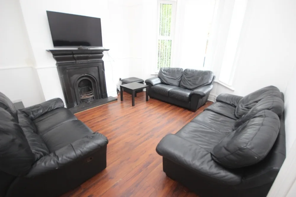 Elmbank Road, L18