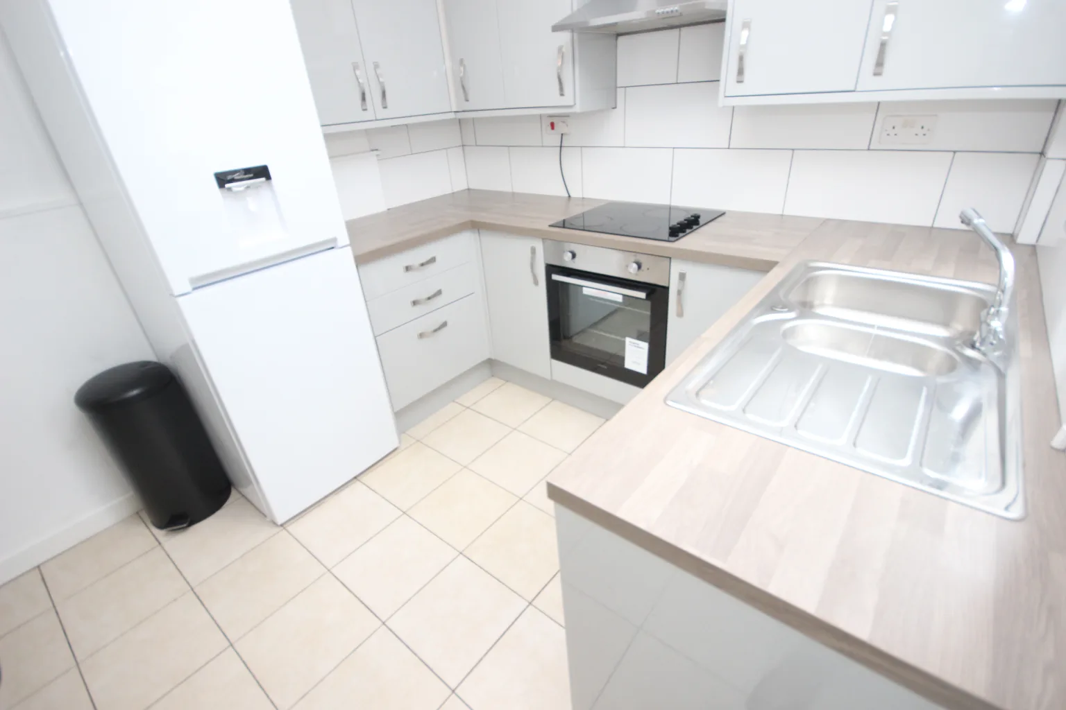 Bagot Street, L15