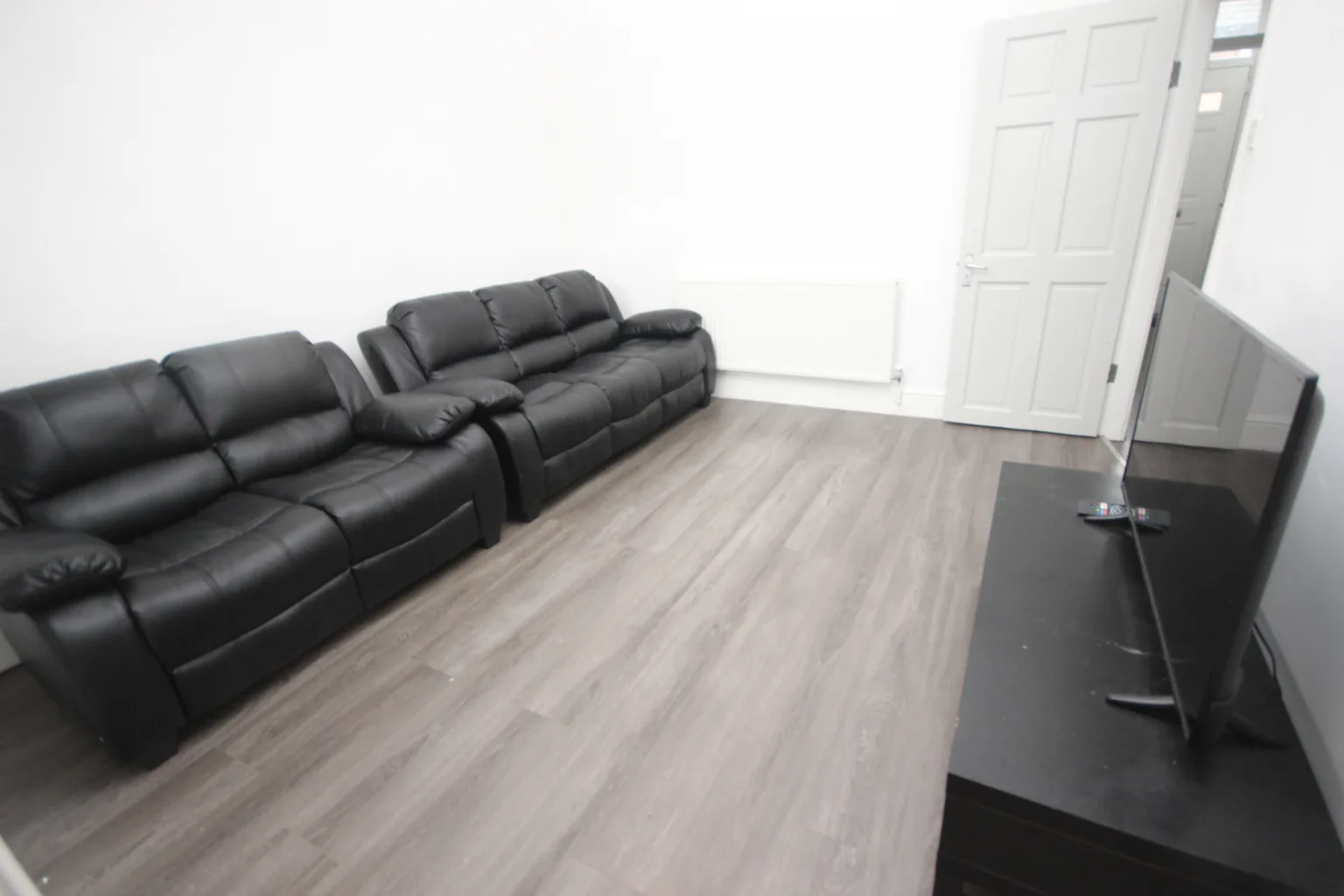 Langton Road, L15