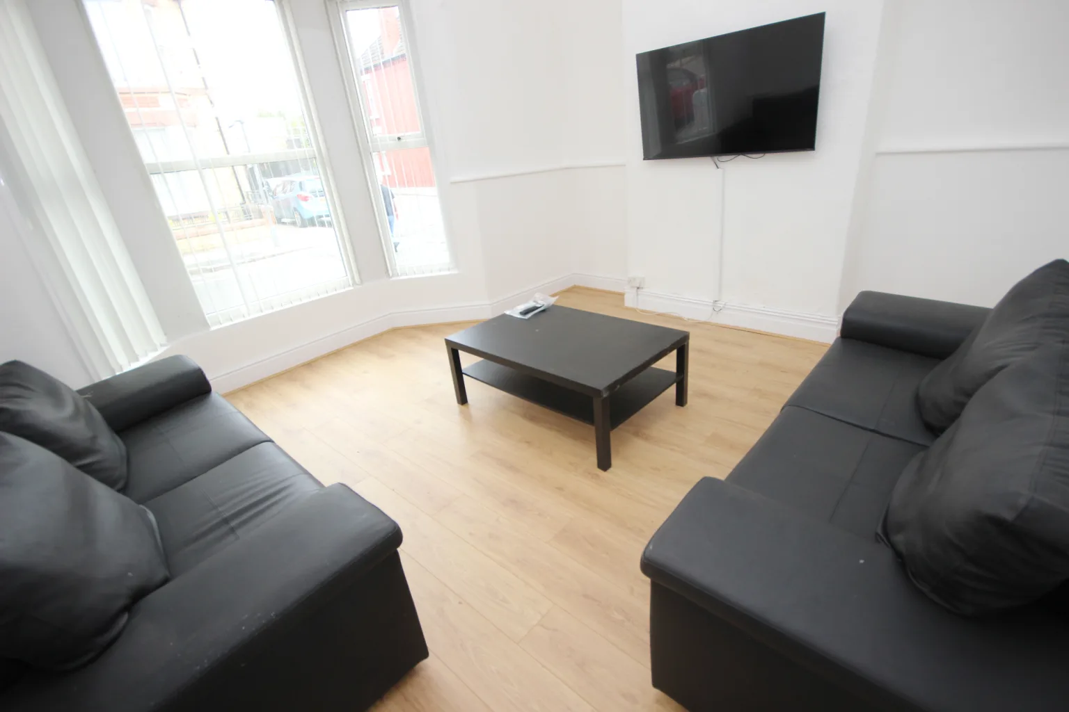 Nicander Road, L18