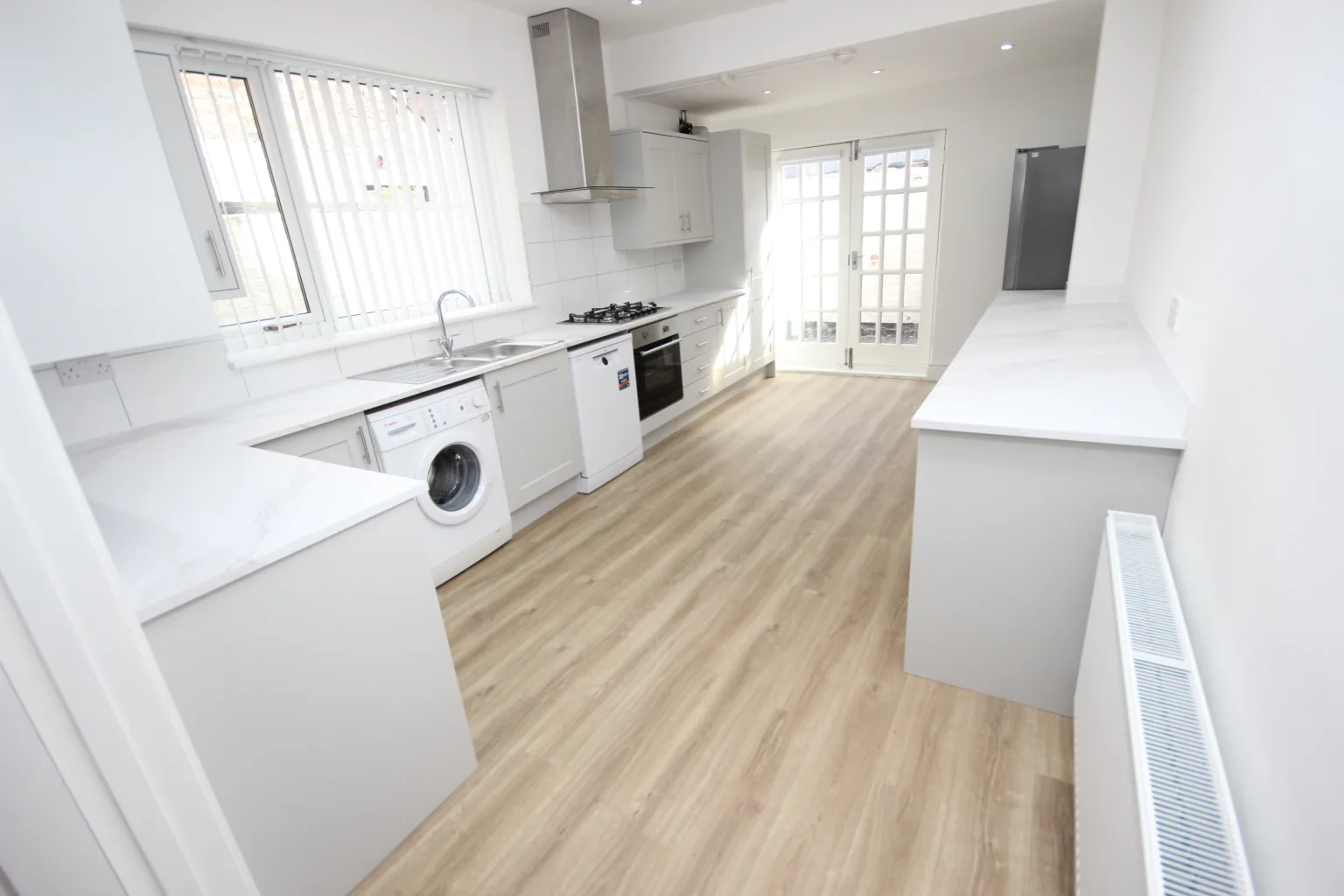 Woodcroft Road, L15